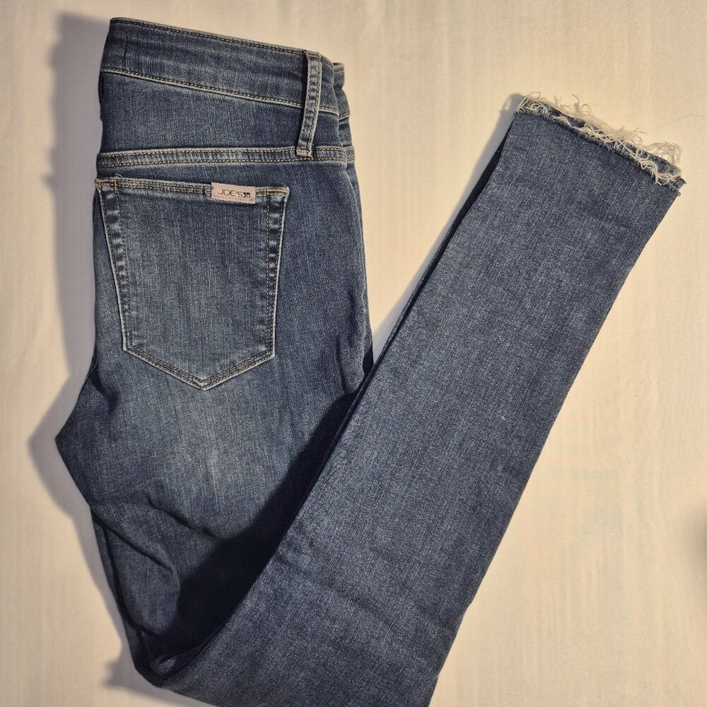 Joe's Ladie's Jeans. quality stretch Jeans in size 27